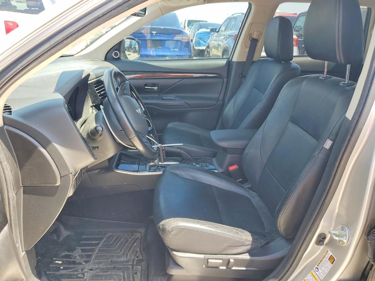 Mitsubishi Outlander Se