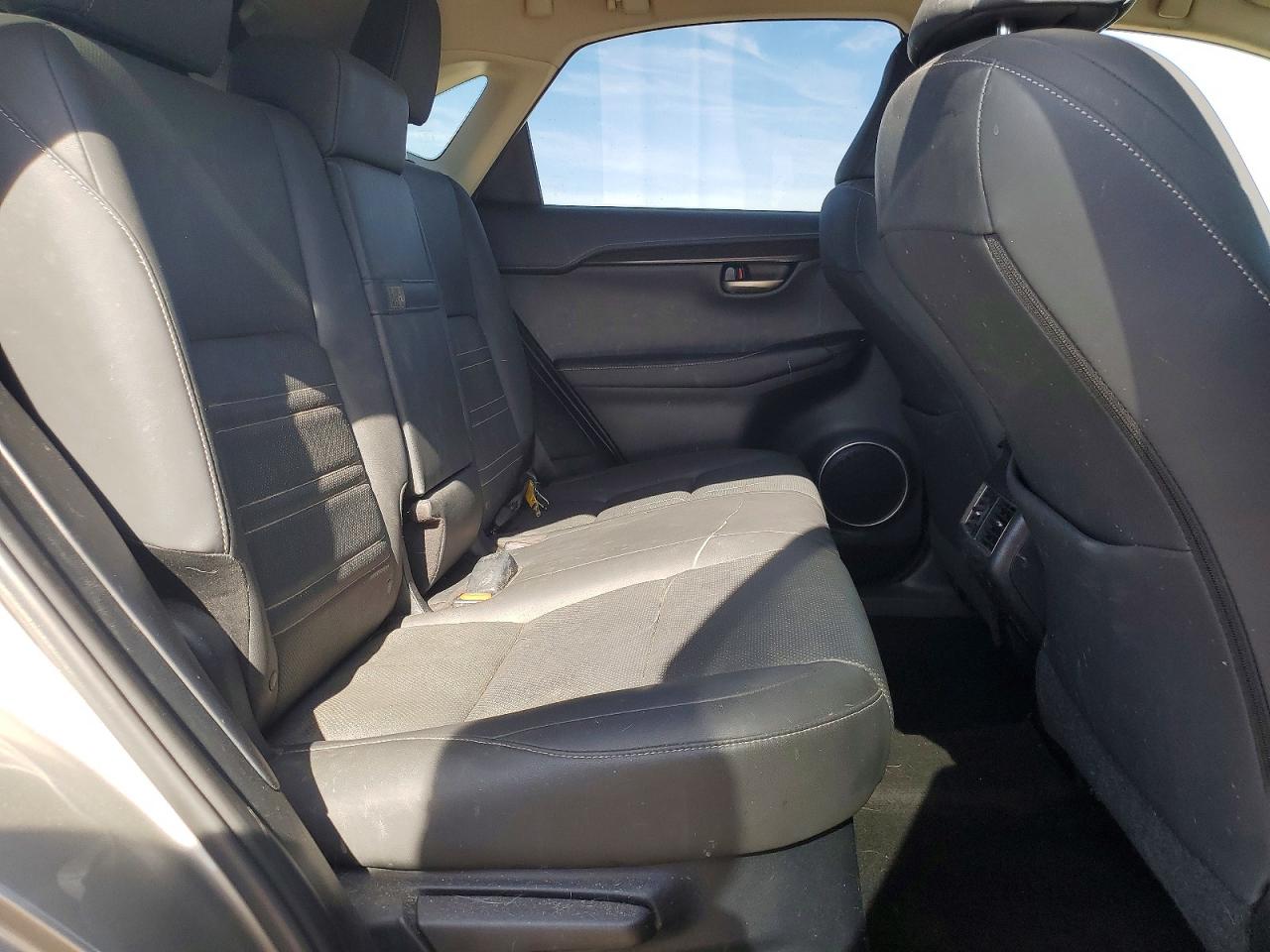 Lexus NX Base