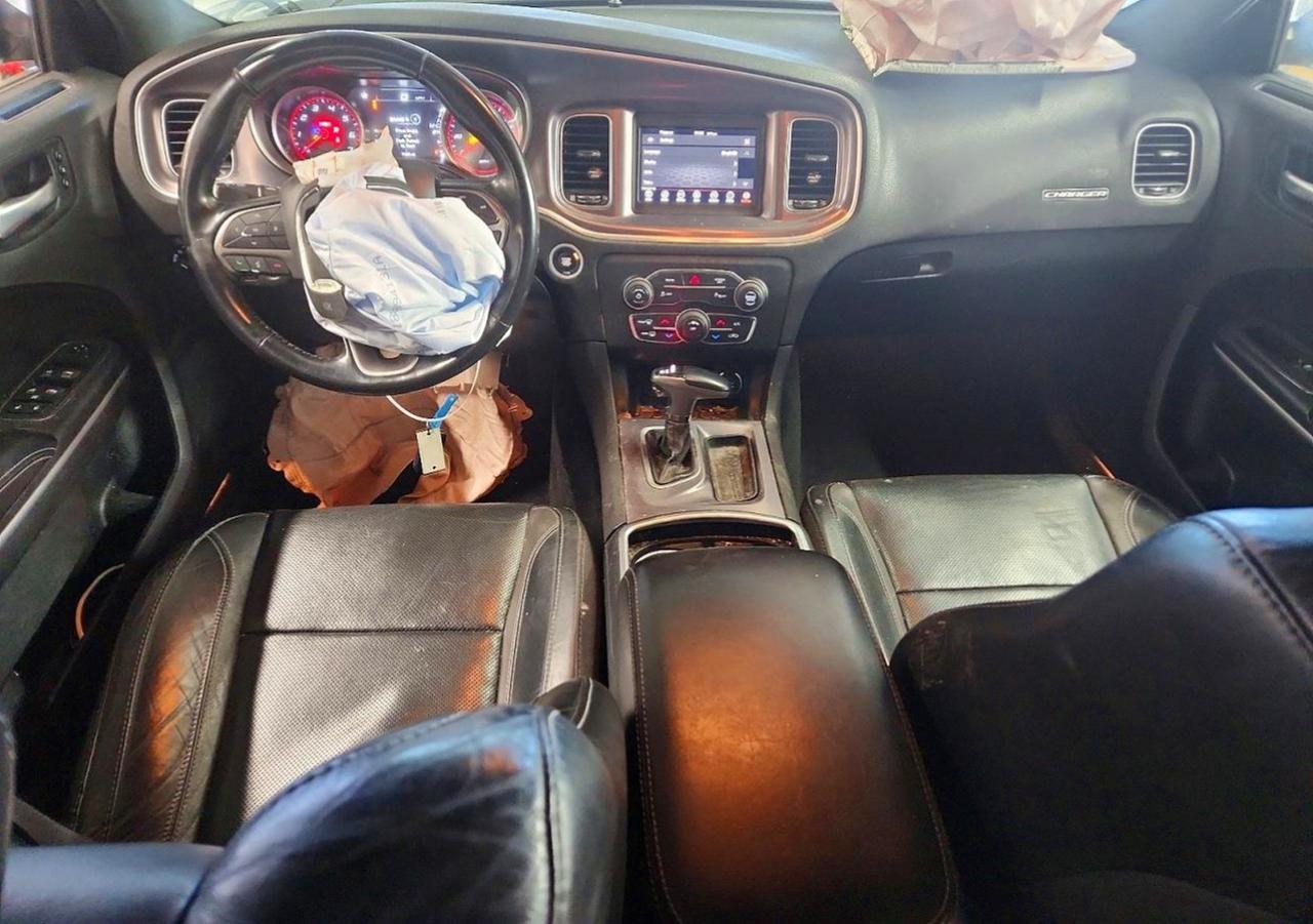Dodge Charger Sxt