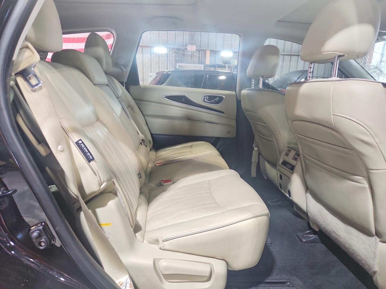 INFINITI Qx Base