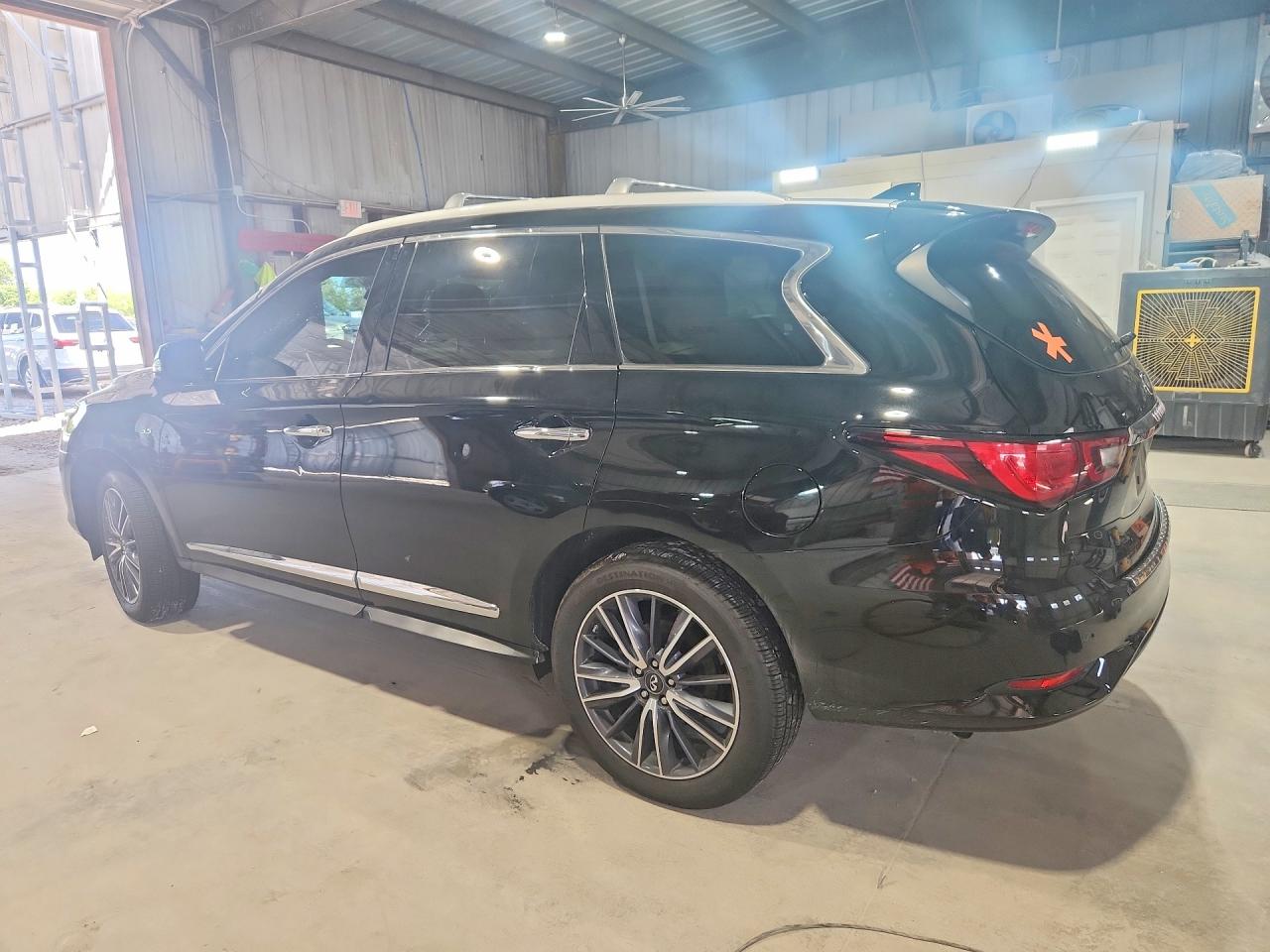 INFINITI Qx Base