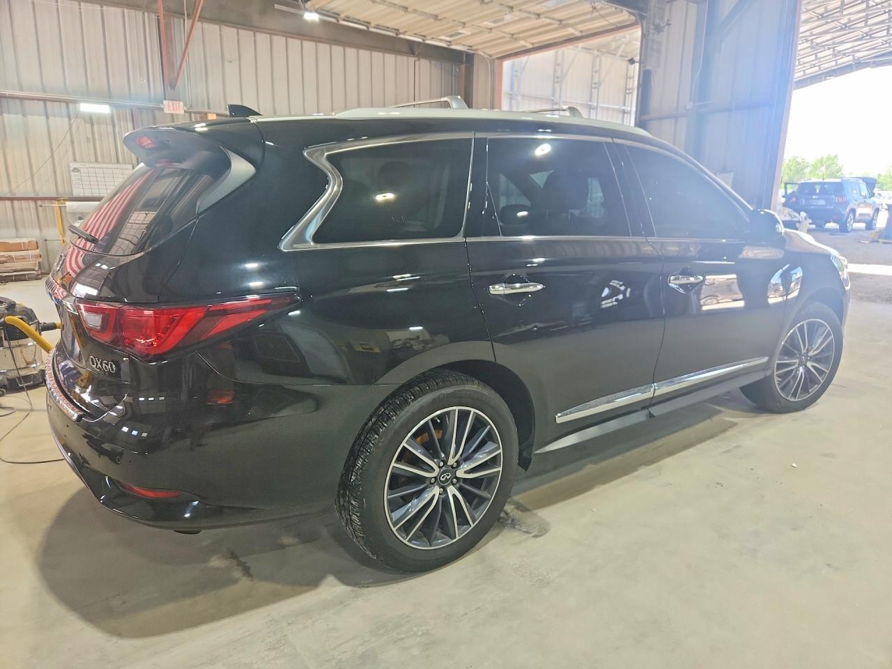 INFINITI Qx Base