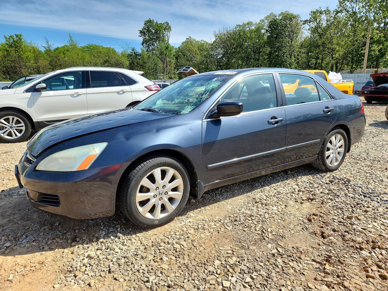 Salvage Honda Accord Image