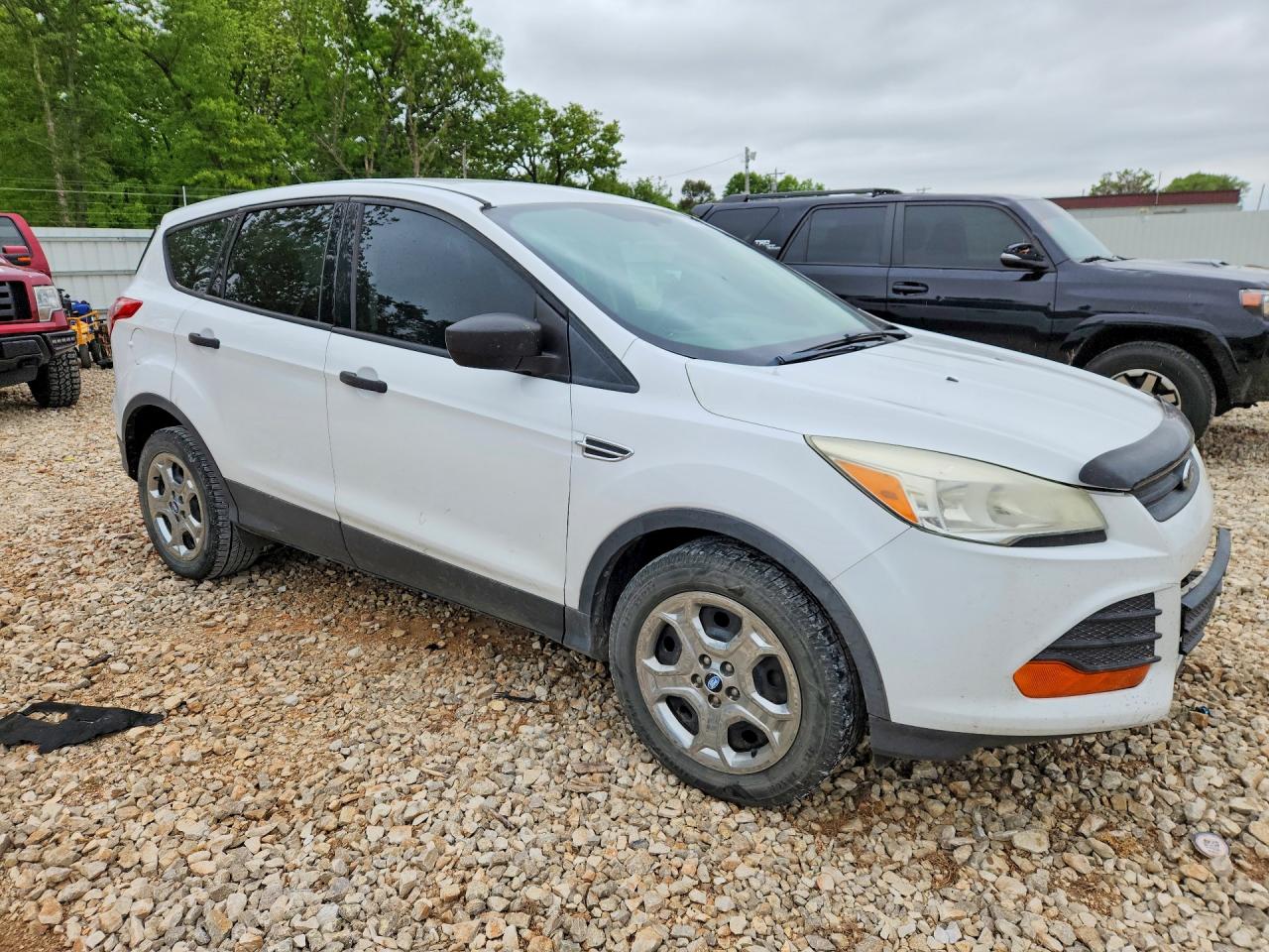 Ford Escape S