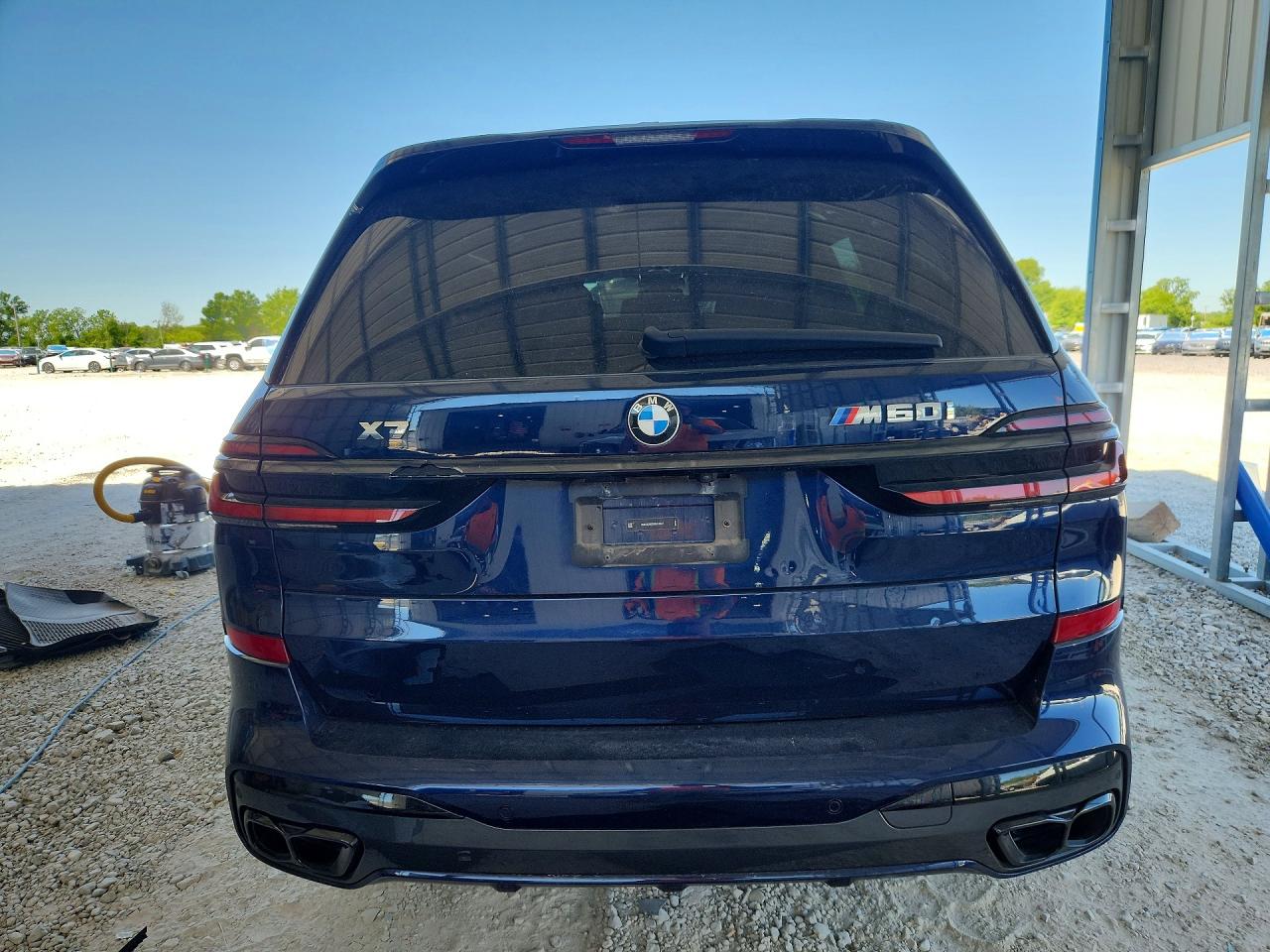 BMW X Series M60i
