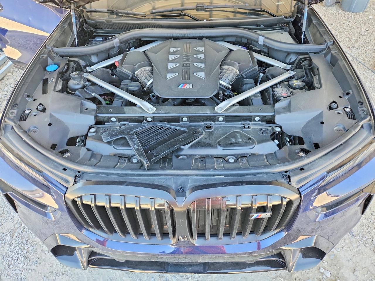 BMW X Series M60i