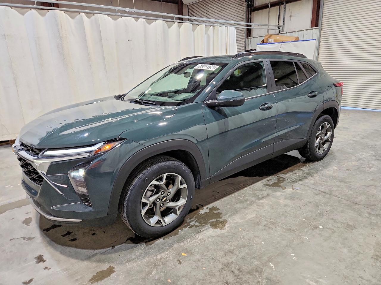 Salvage Chevrolet Trax Image