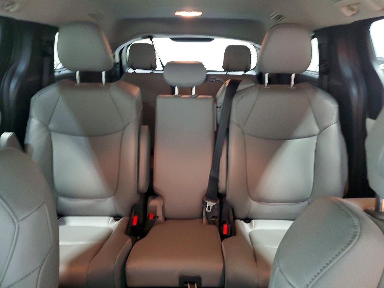 Toyota Sienna Xle 8-passenger