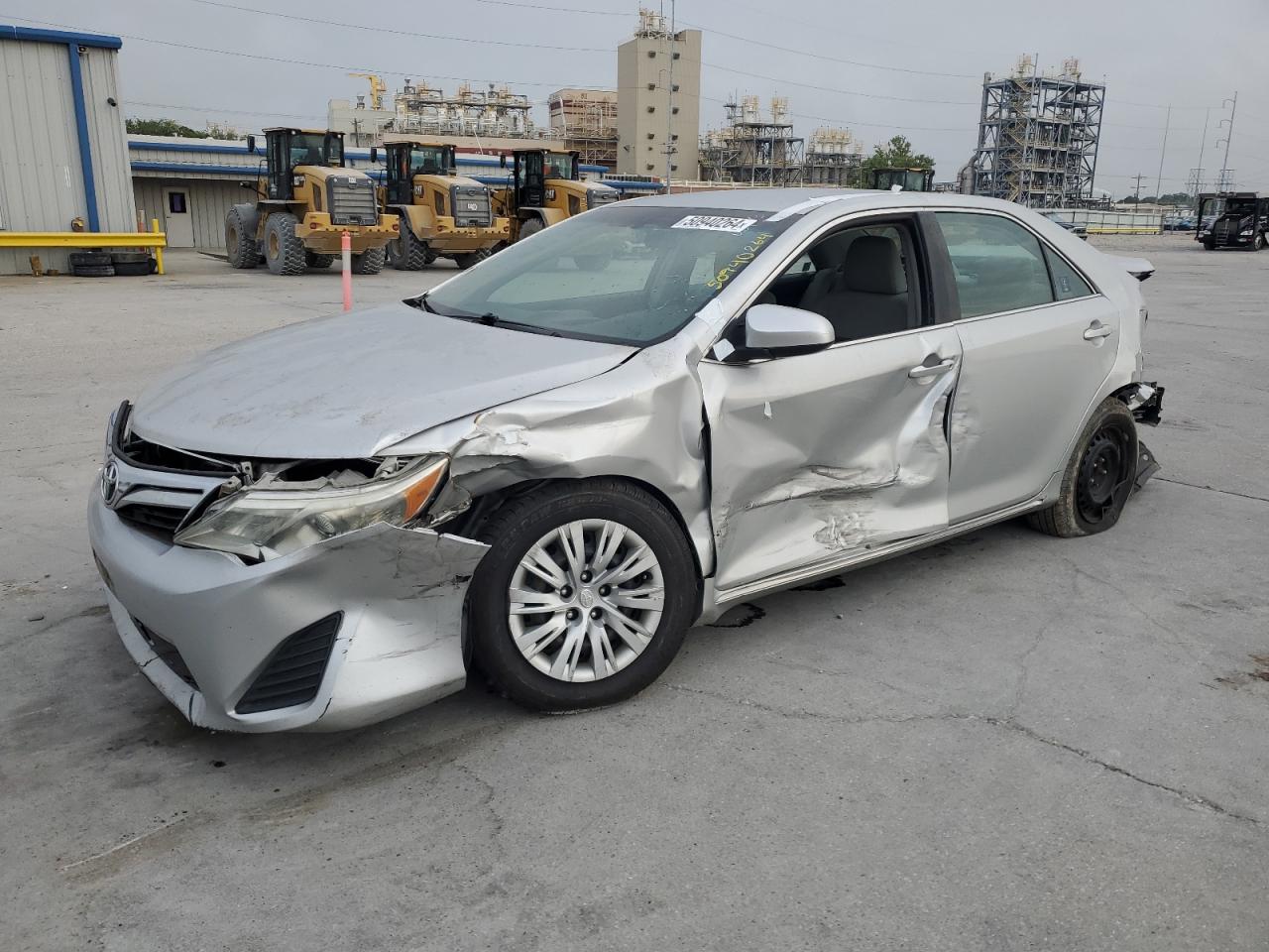 Salvage Toyota Camry Image