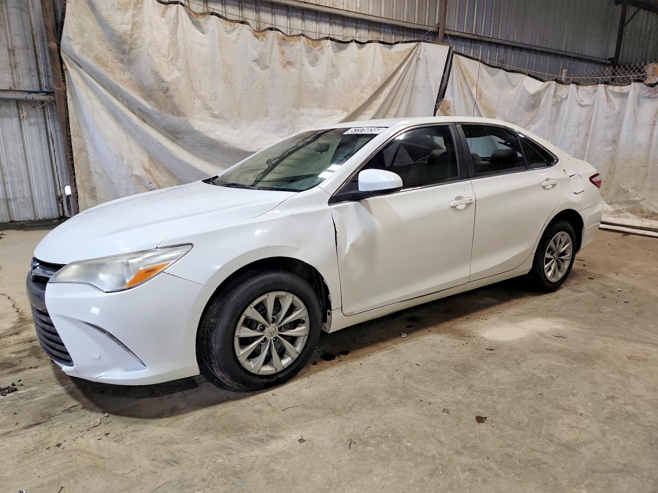Salvage Toyota Camry Image