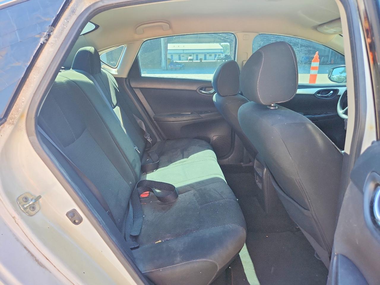Nissan Sentra S