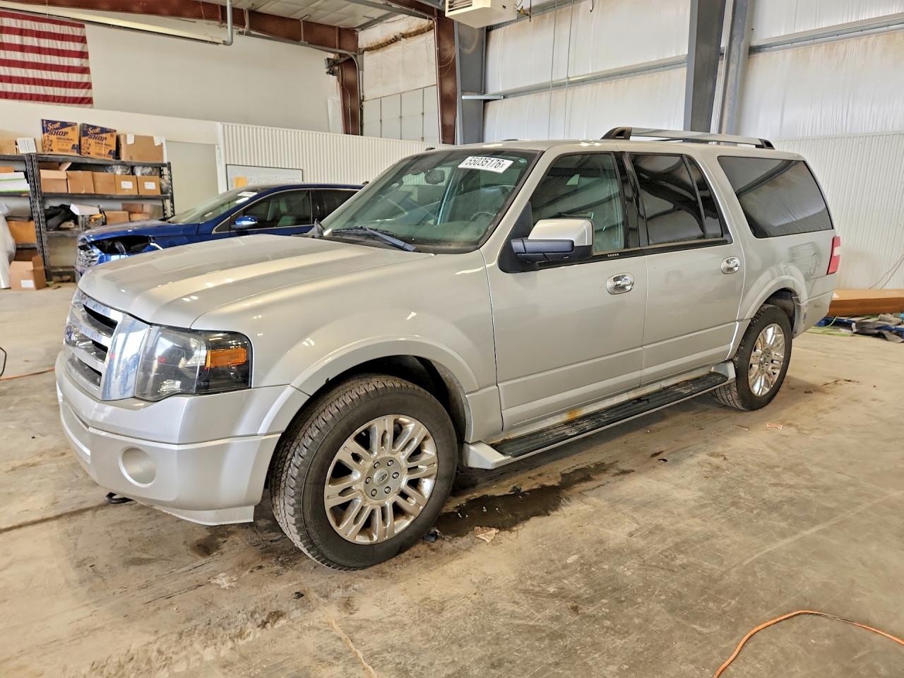 Salvage Ford Expedition Image