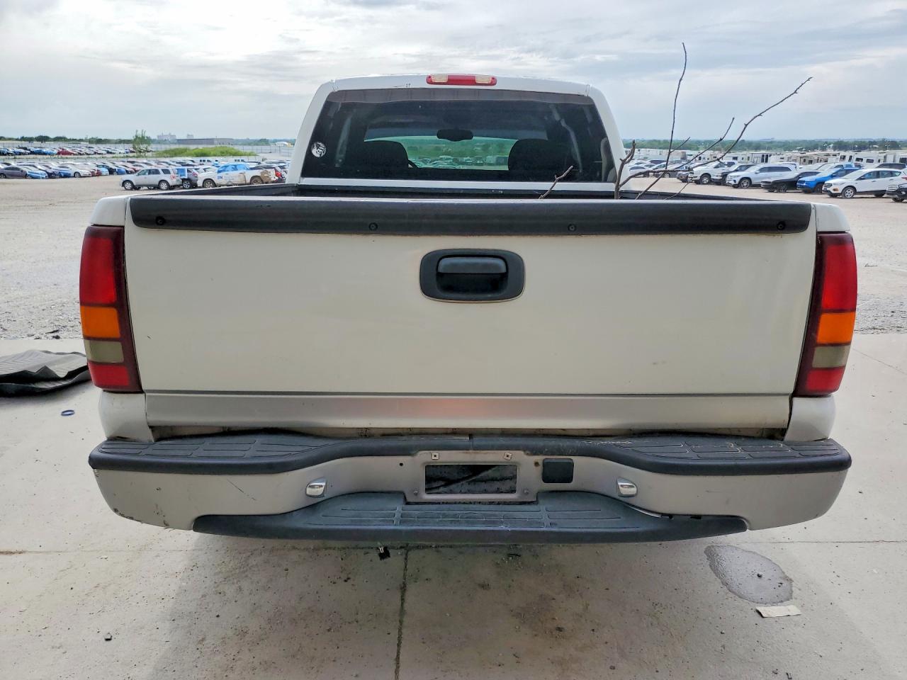 Chevrolet Silverado C1500