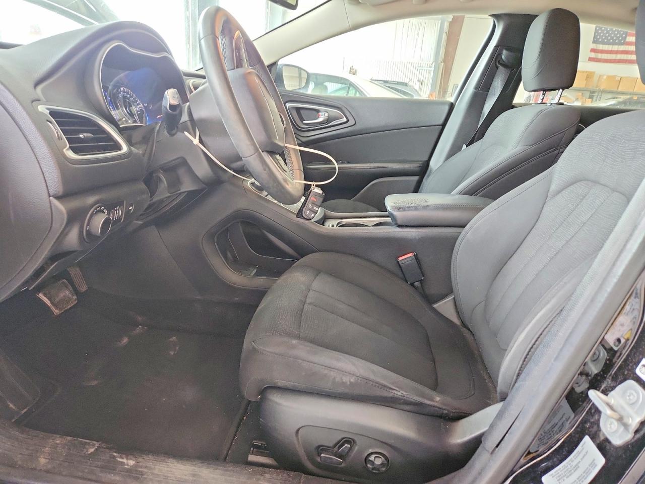 Chrysler 200 Limited
