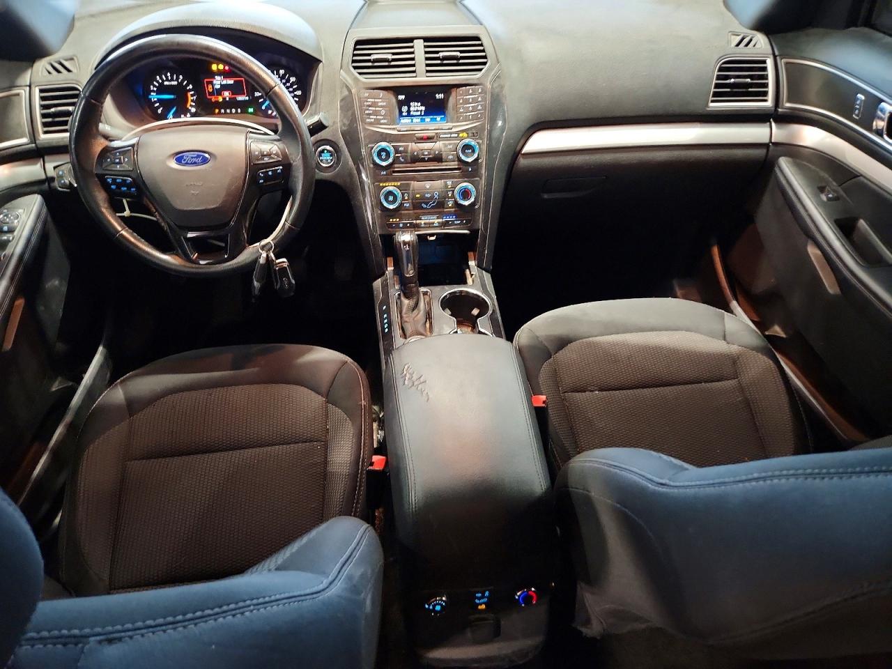 Ford Explorer Xlt