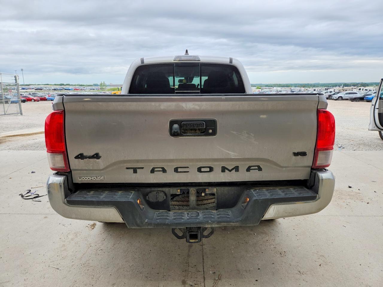 Toyota Tacoma Sr5 V6