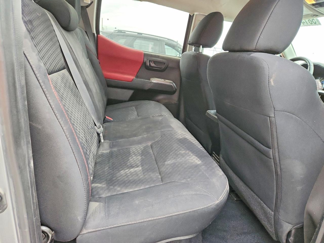 Toyota Tacoma Sr5 V6