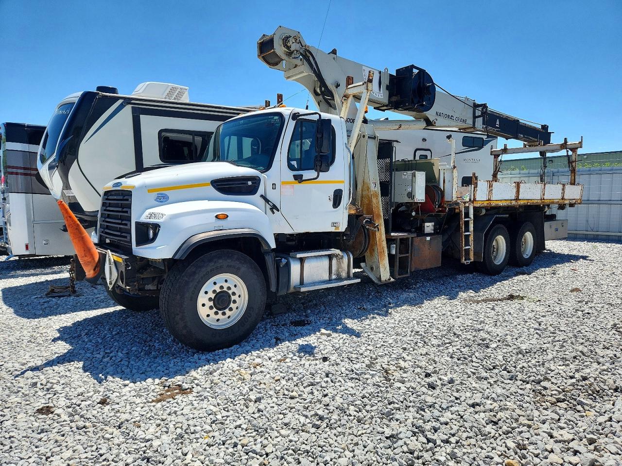 Freightliner 114sd