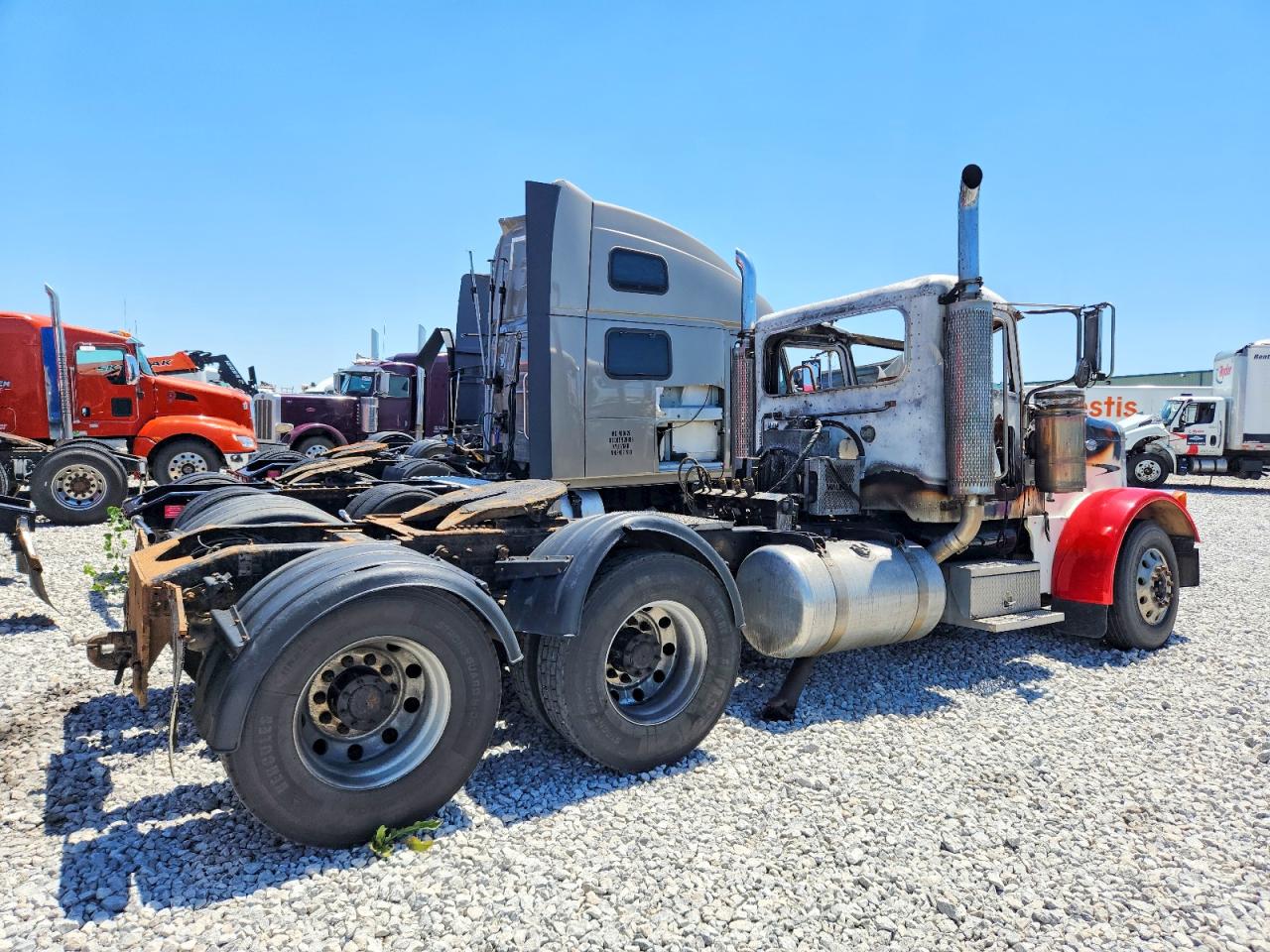 Peterbilt 379