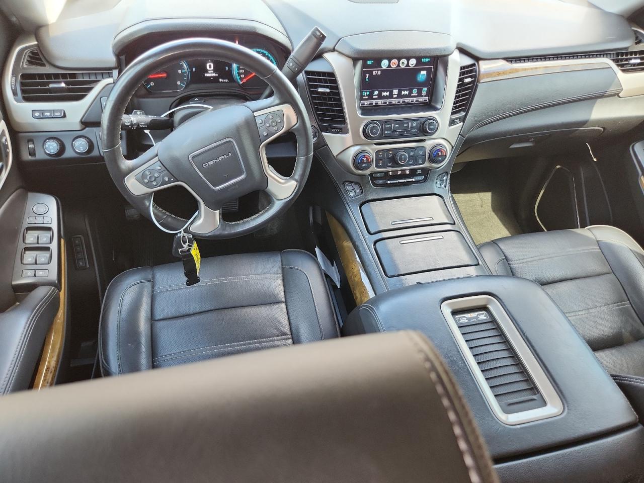 GMC Yukon Denali