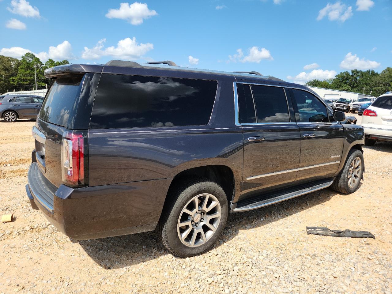GMC Yukon Denali