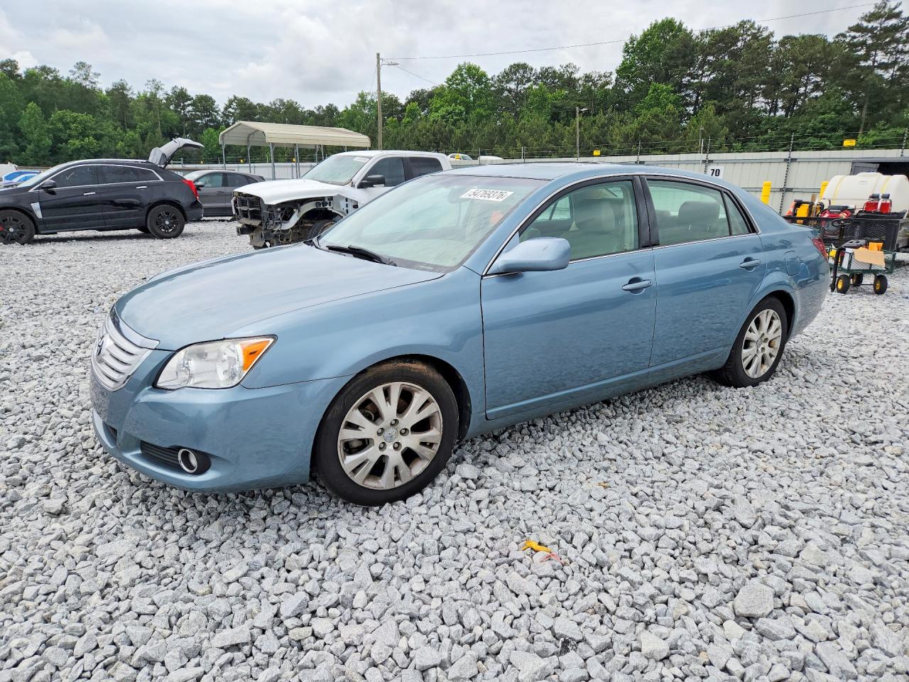 Salvage Toyota Avalon Image