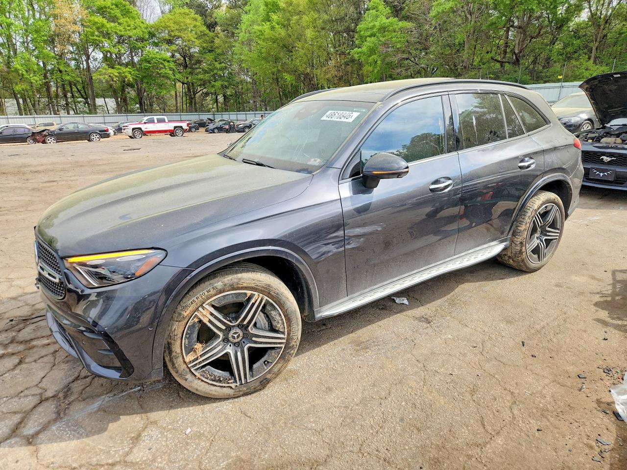 Salvage Mercedes-Benz GLC Image
