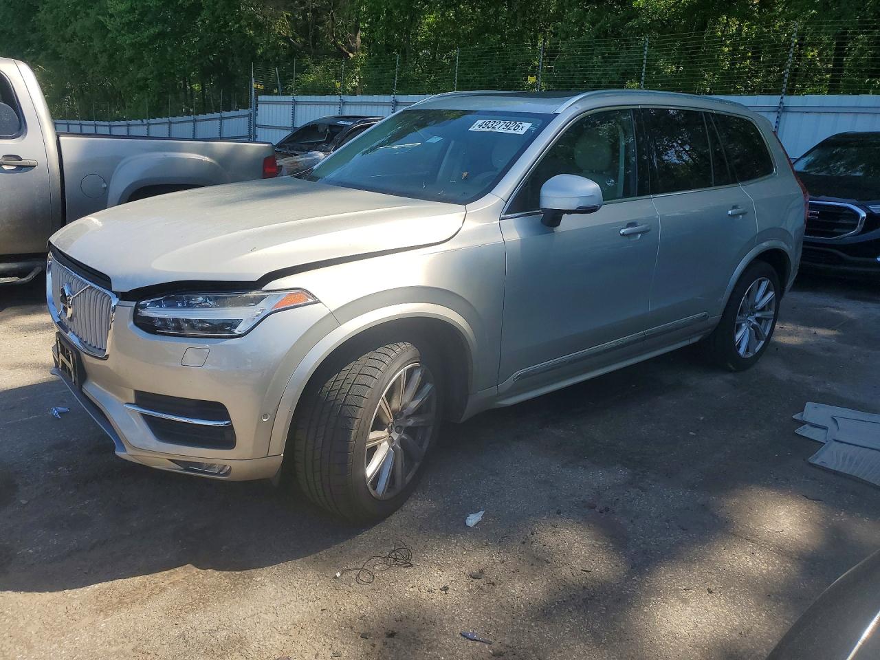 Salvage Volvo XC90 Image