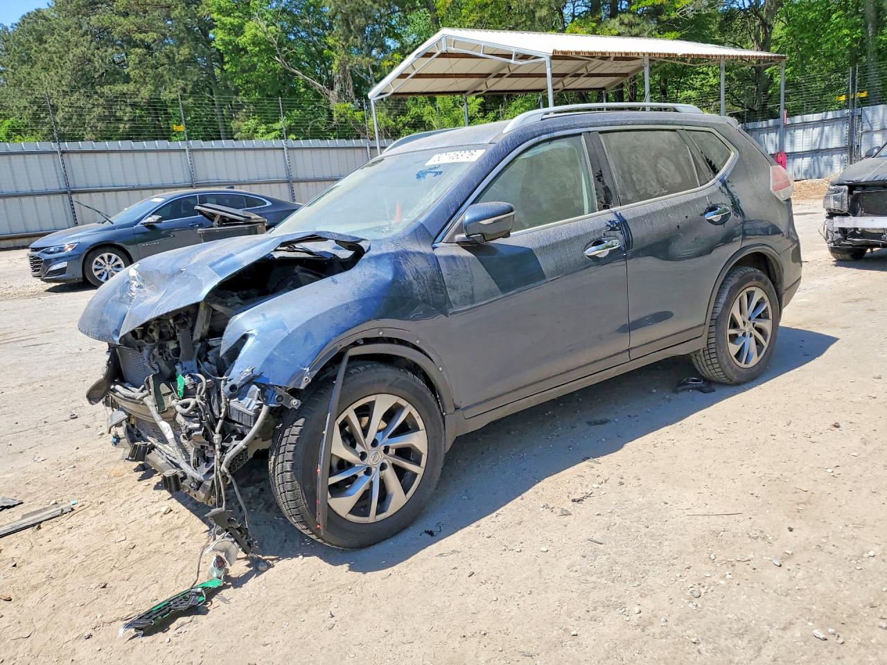 Salvage Nissan Rogue Image