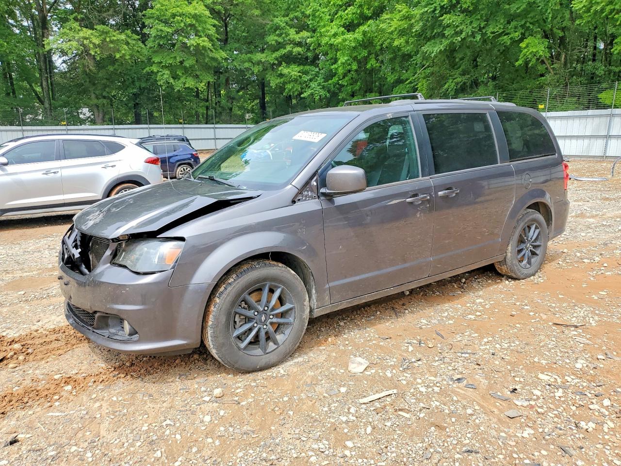 Salvage Dodge Caravan Image