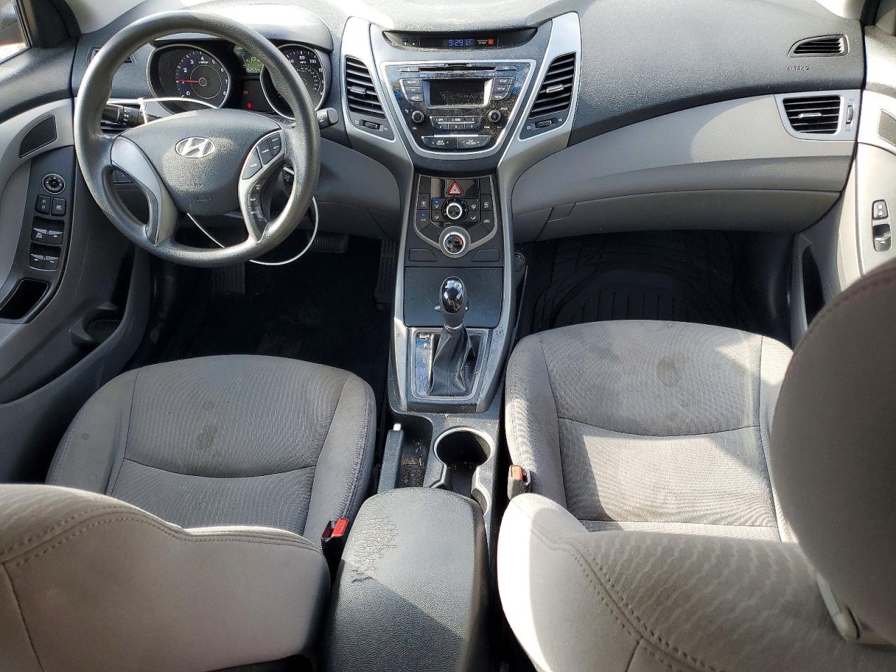 Hyundai ELANTRA Se