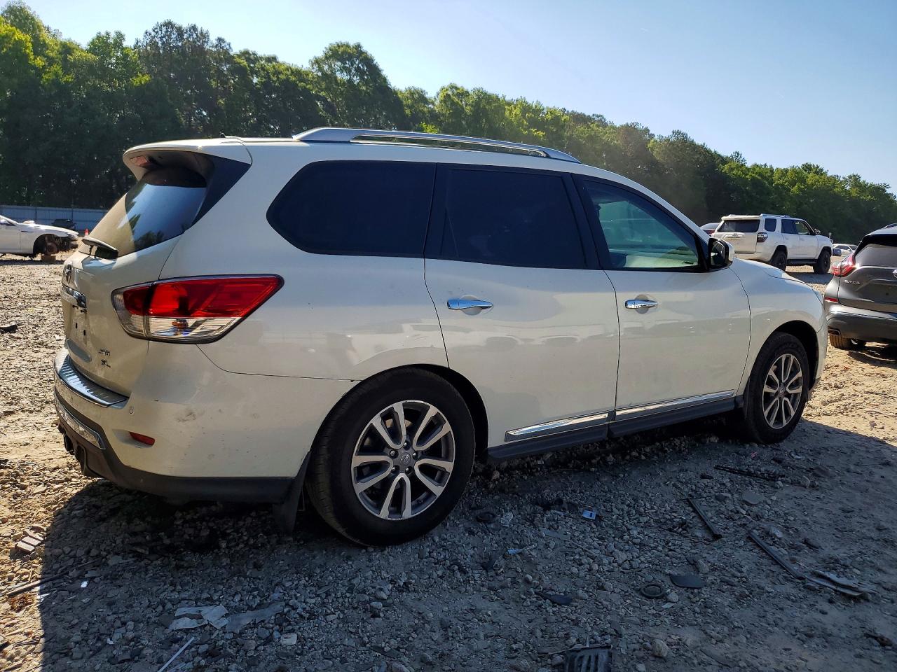 Nissan Pathfinder Sl
