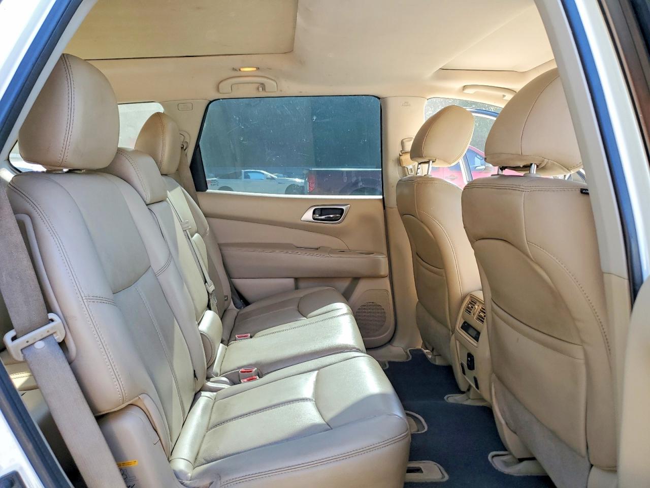 Nissan Pathfinder Sl
