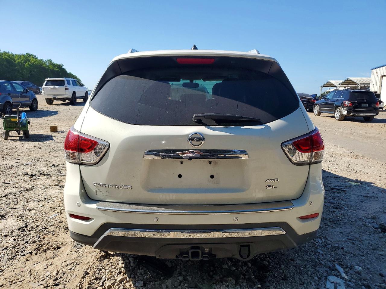 Nissan Pathfinder Sl