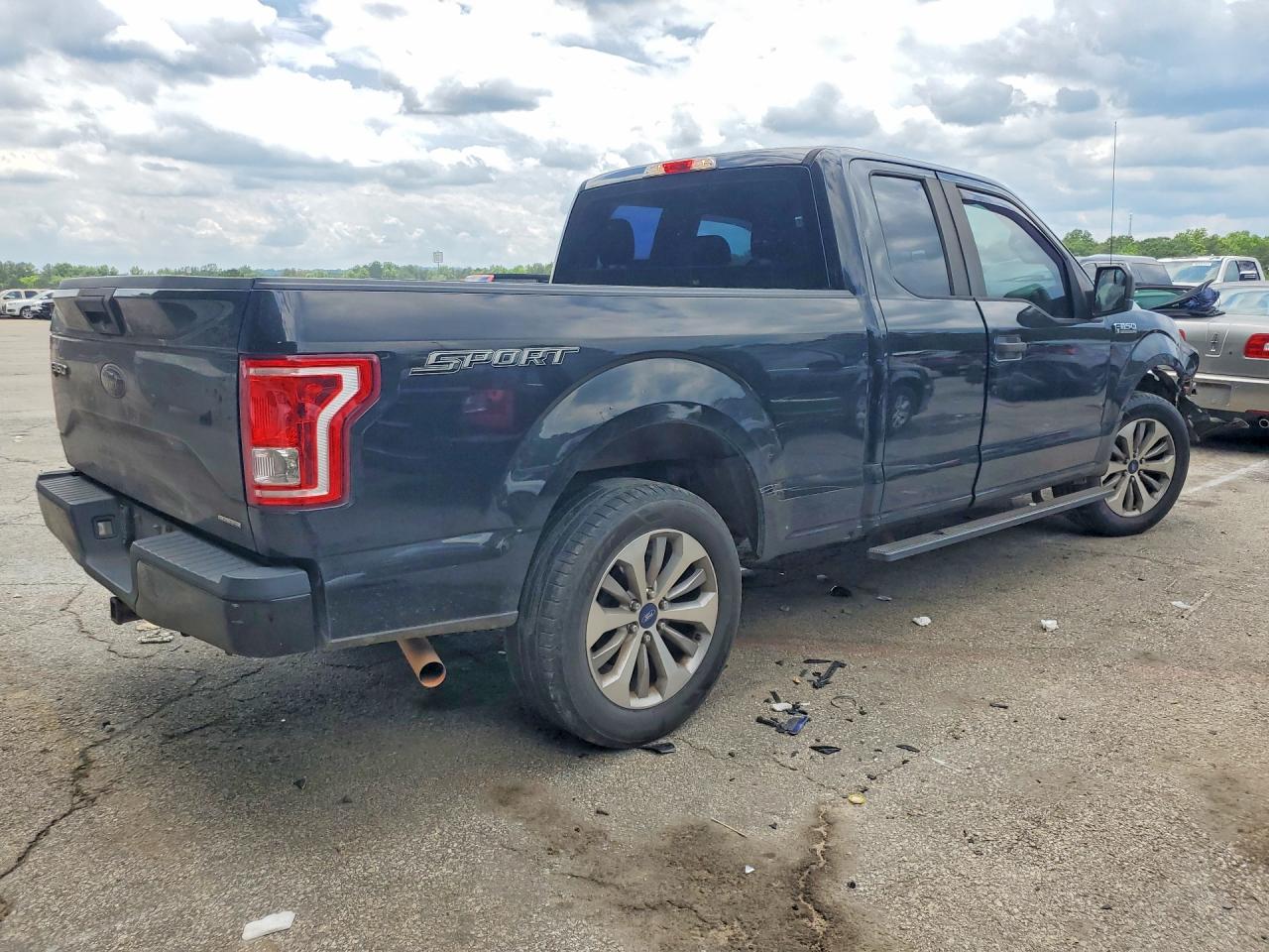 Ford F-150 Super Cab