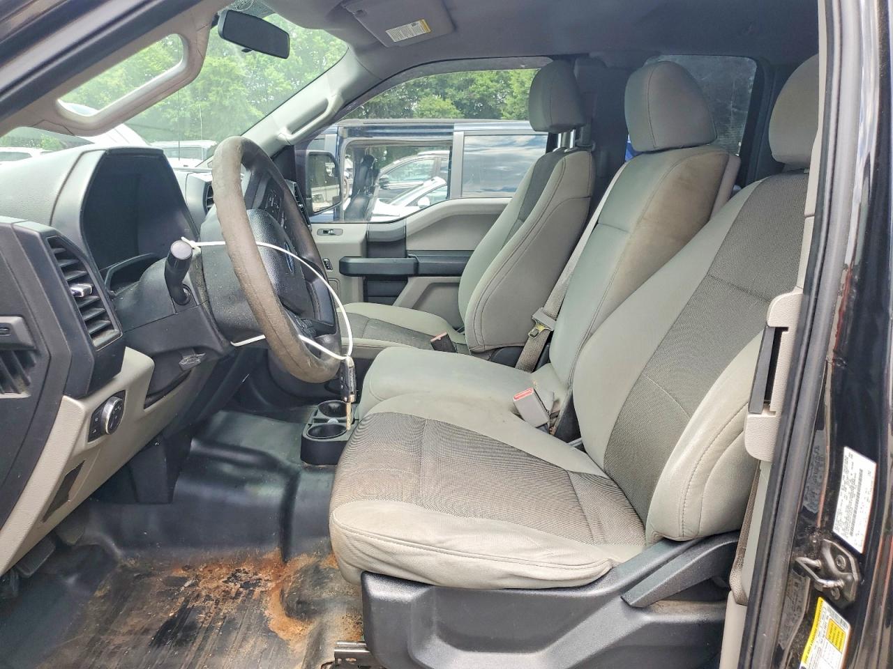 Ford F-150 Super Cab
