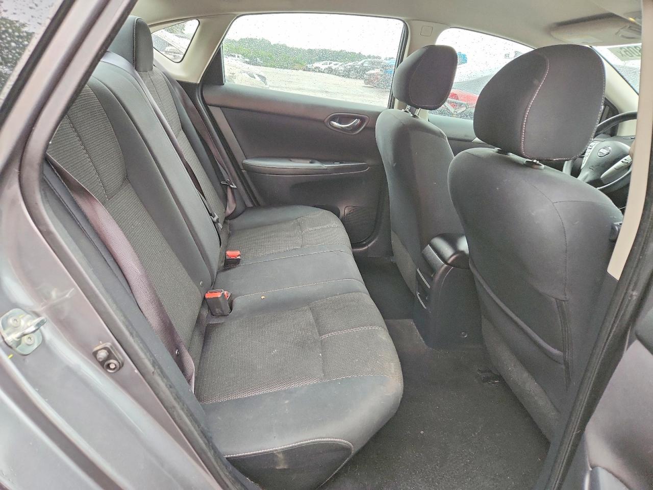 Nissan Sentra S