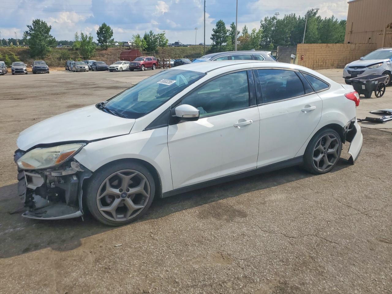 Salvage Ford Focus Image