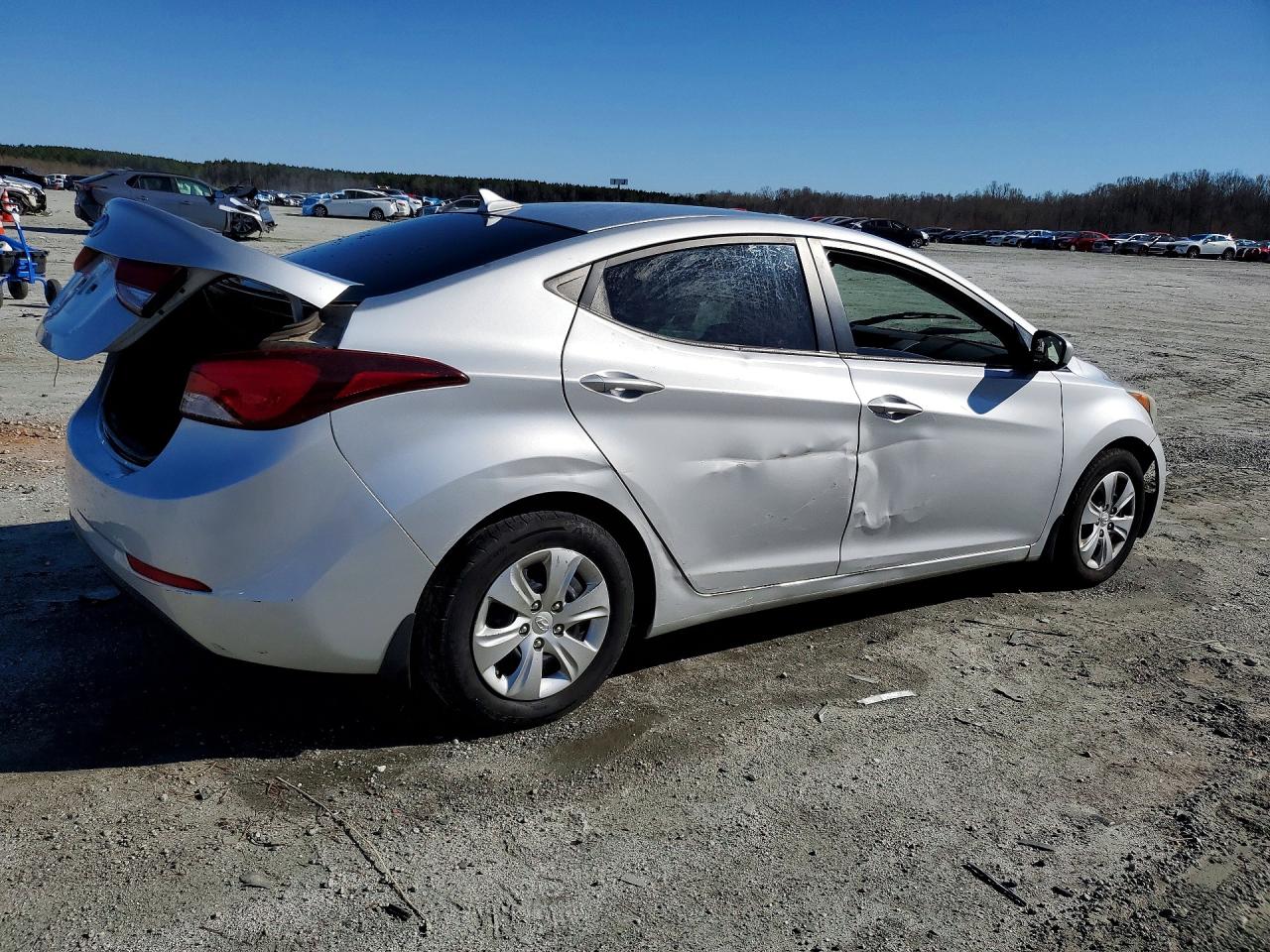 Hyundai ELANTRA Se