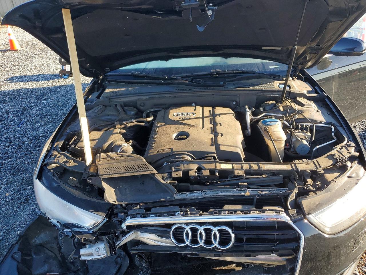 Audi A4 Premium S-line