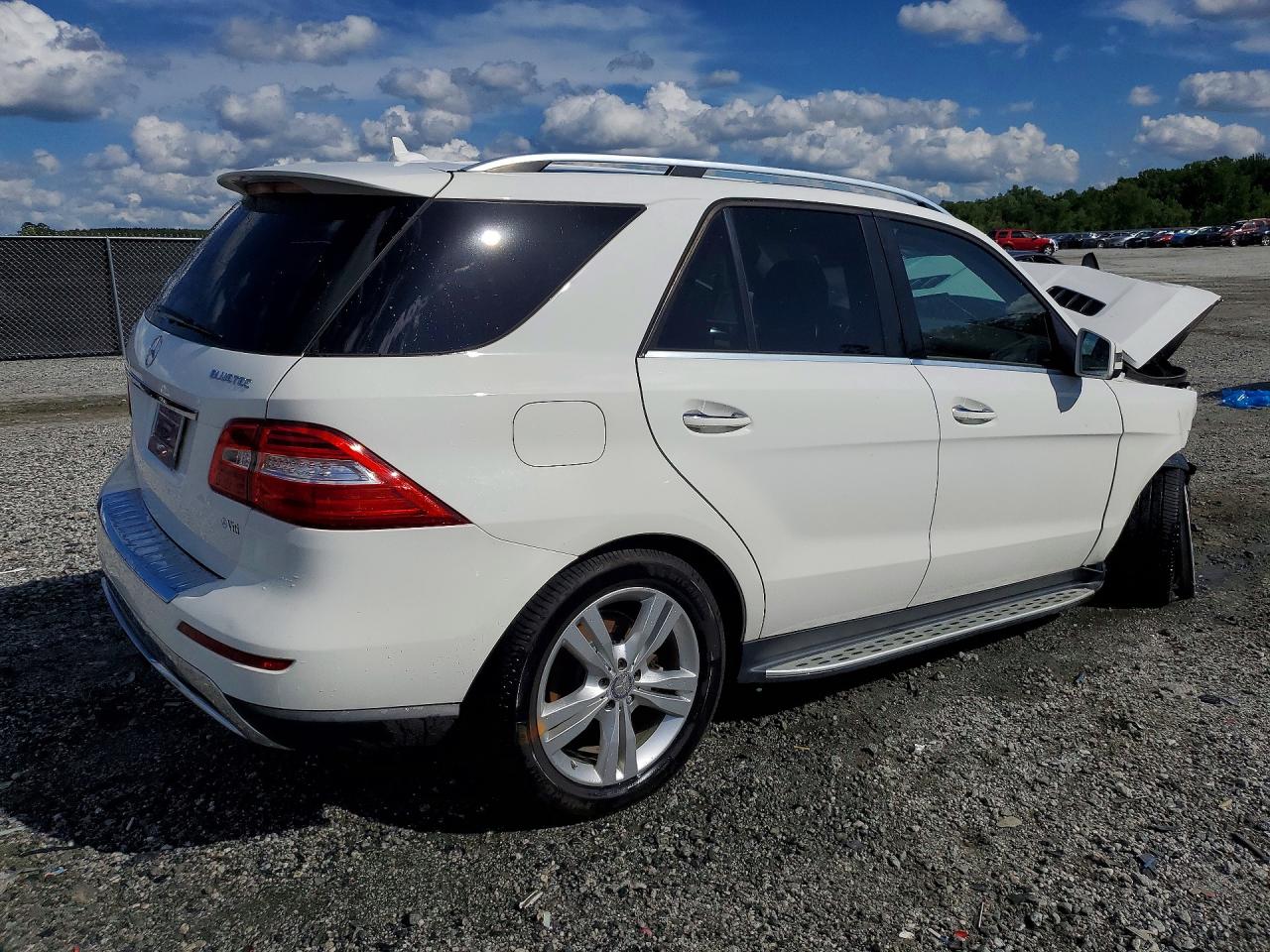 Mercedes-Benz M-Class 250 Bluetec
