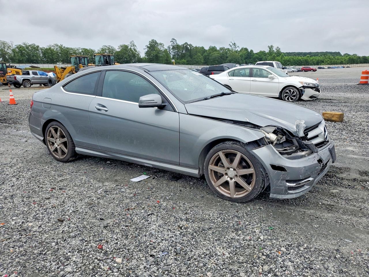 Mercedes-Benz C-Class 250