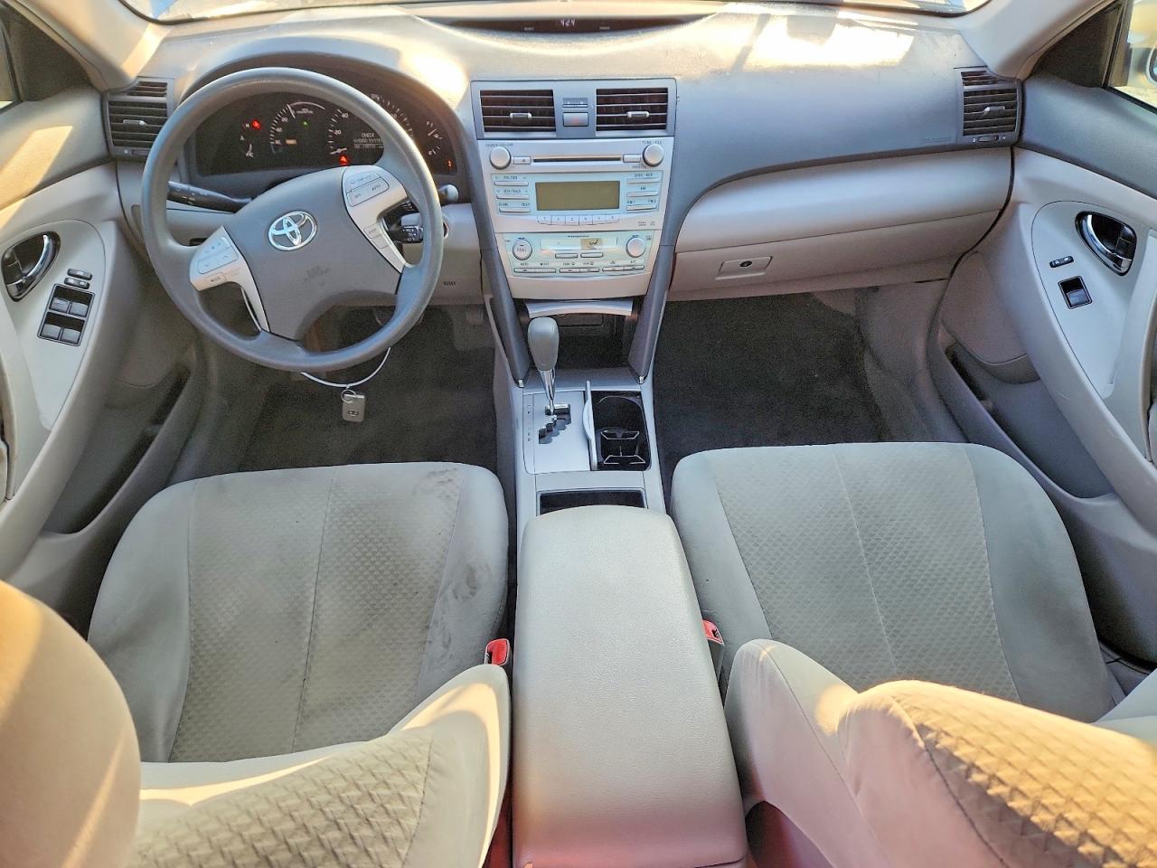 Toyota Camry Hybrid