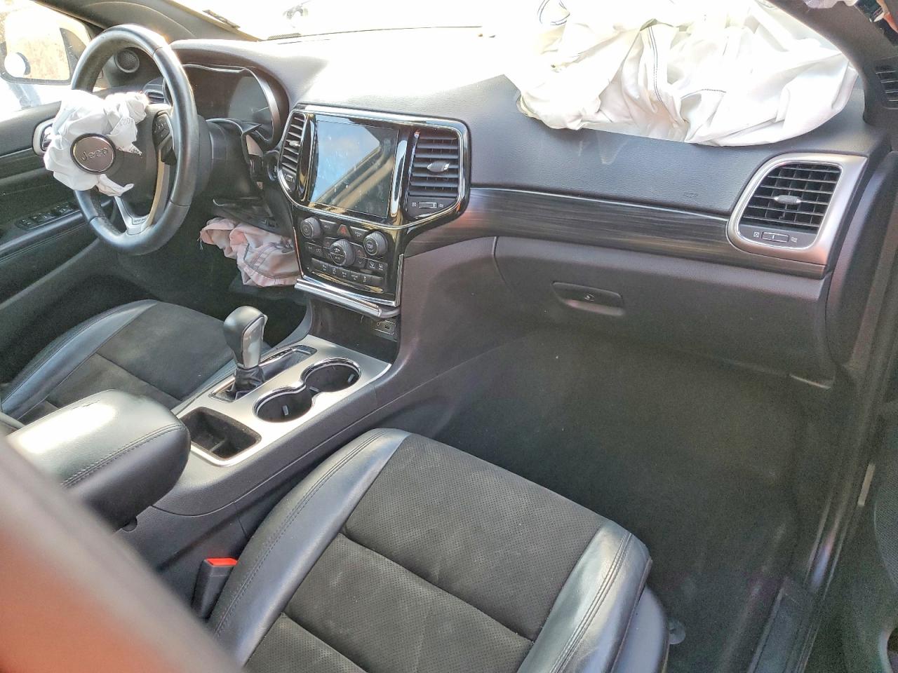 Jeep Grand Cherokee Laredo