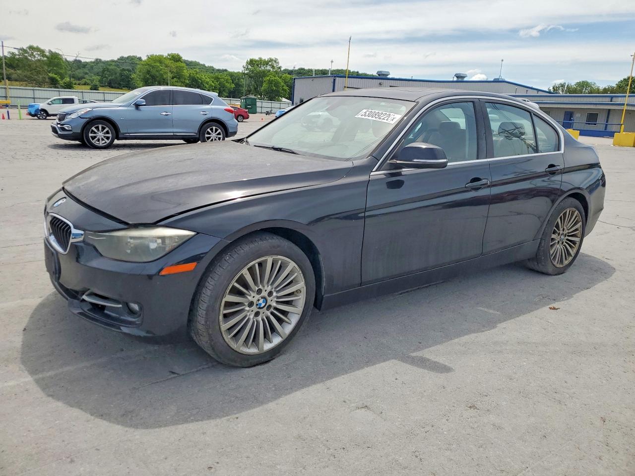 Salvage BMW 3 Series Image