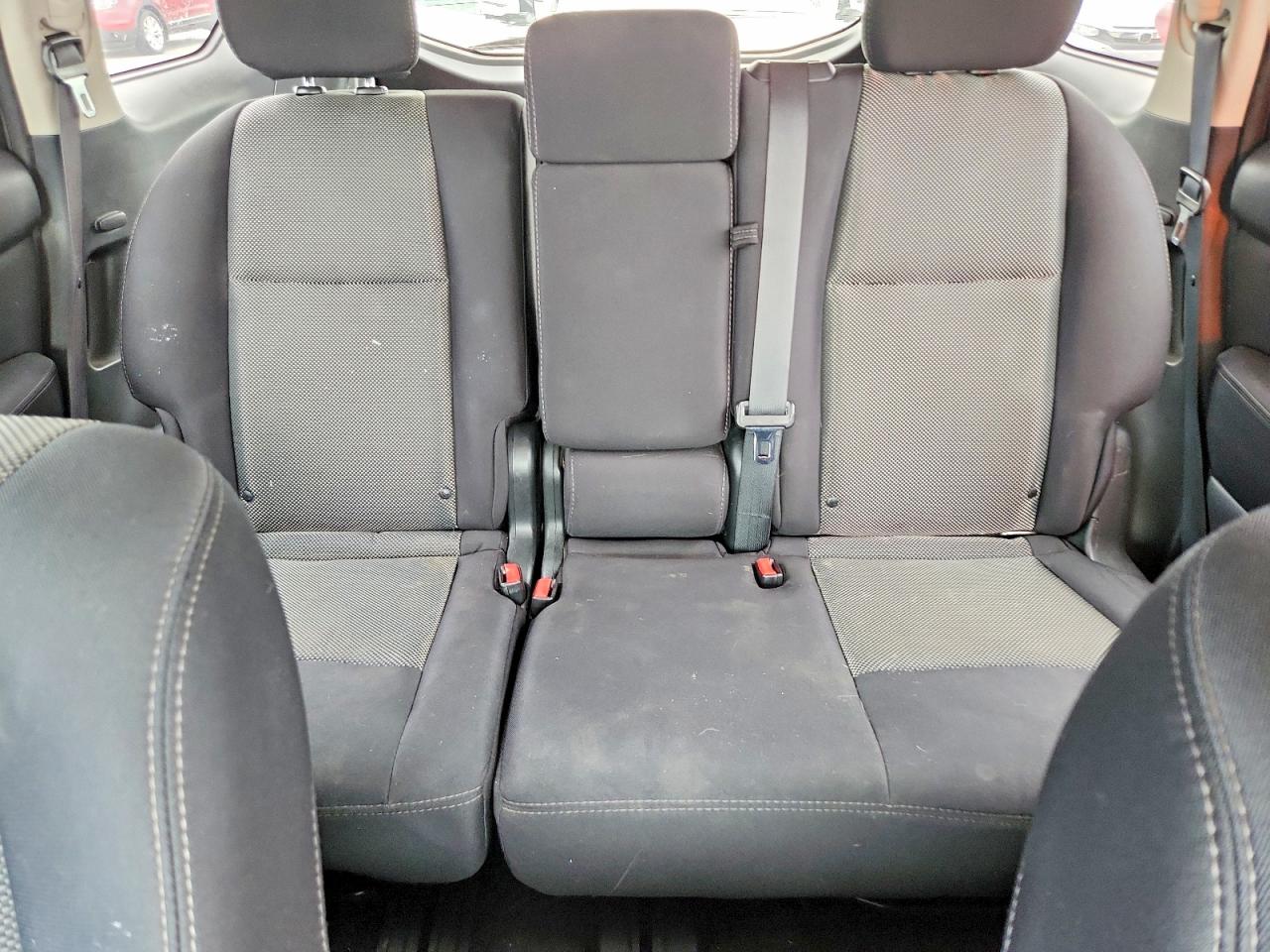 Nissan Pathfinder S