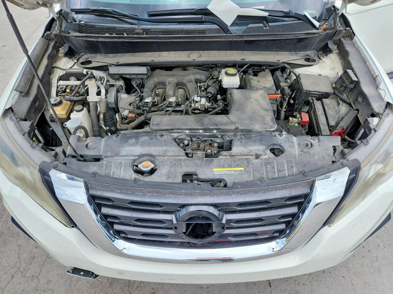 Nissan Pathfinder S