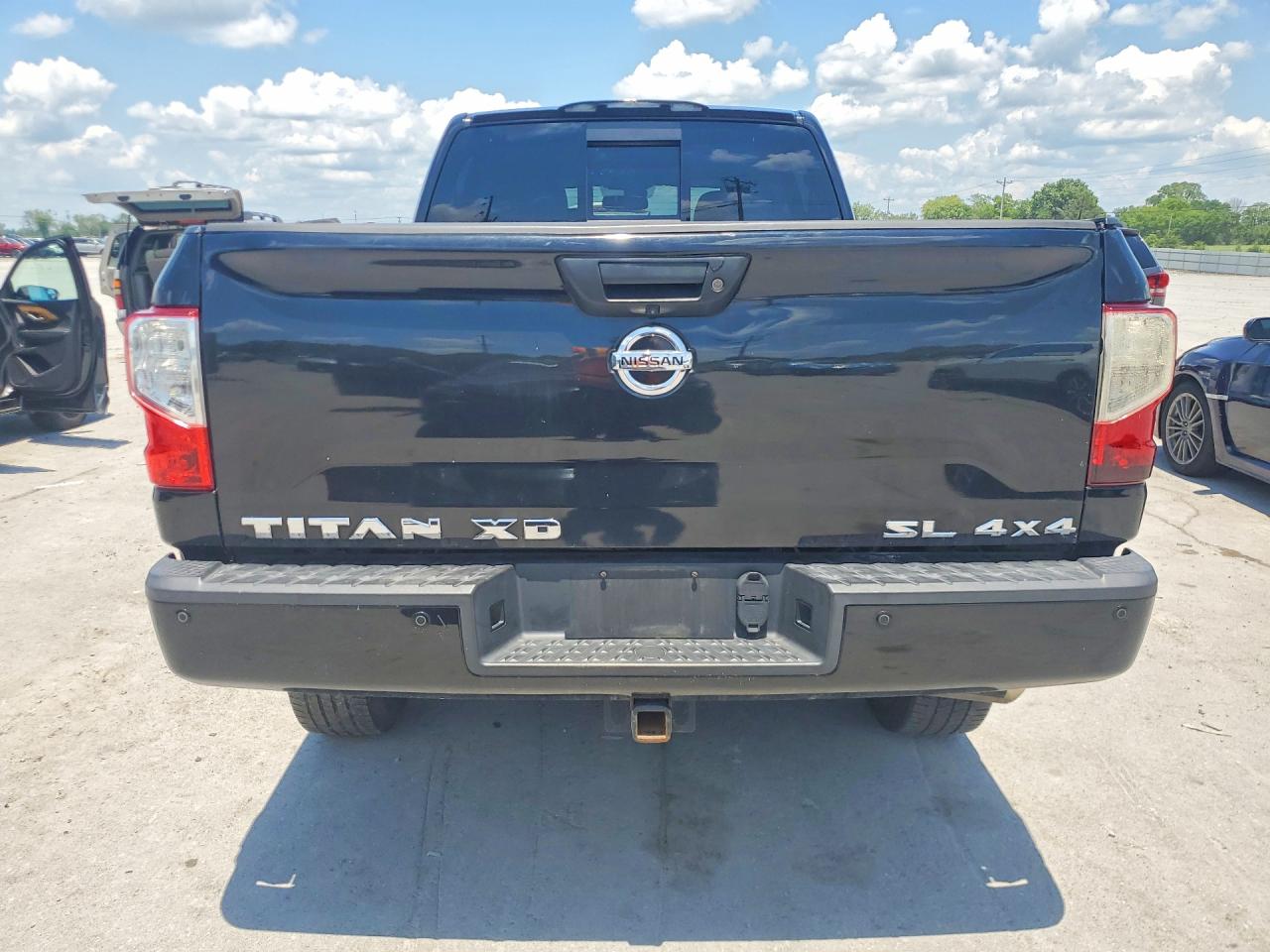 Nissan Titan Sl