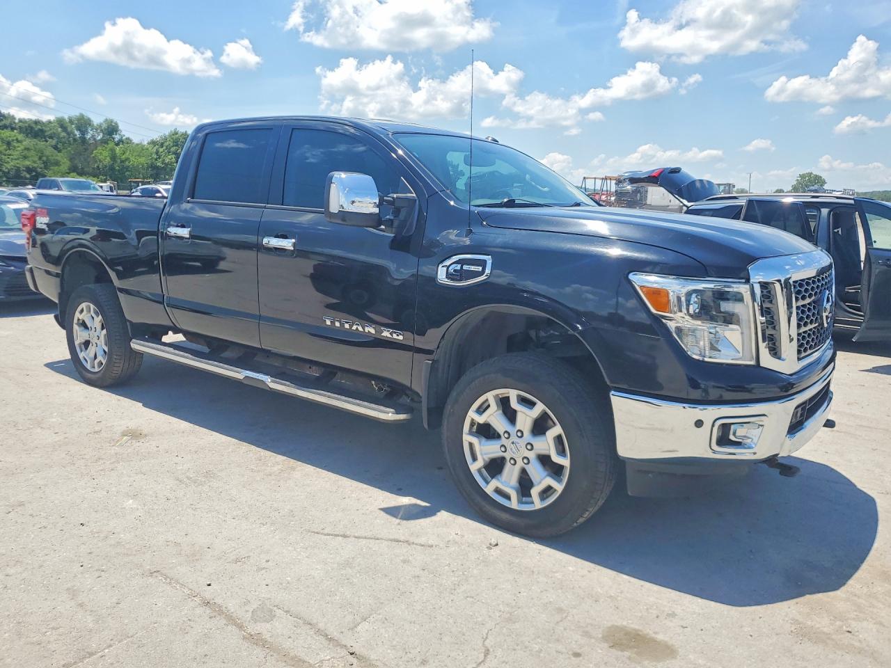 Nissan Titan Sl
