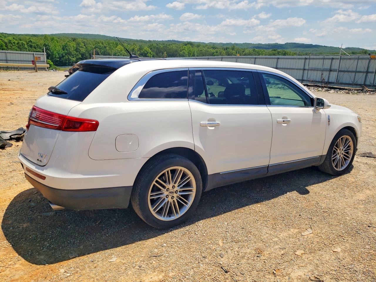 Lincoln MKT
